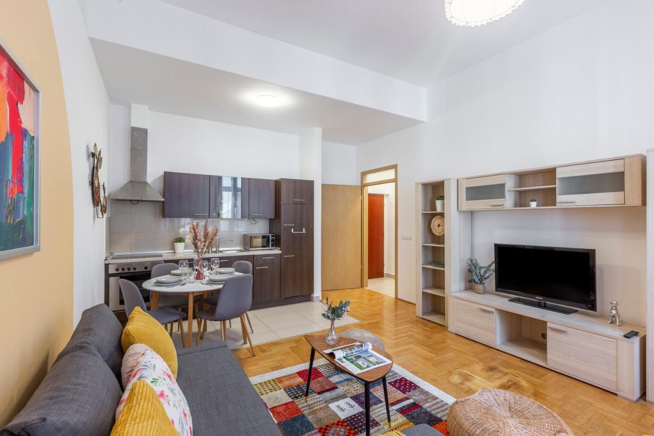 Central Gozsdu Apartment In The Party Street Budapest Exterior foto
